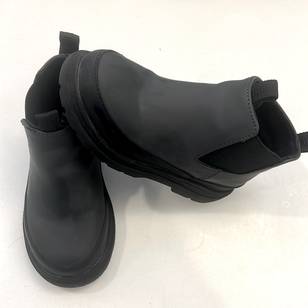 Zara toddler rain boots EUC euro size 25